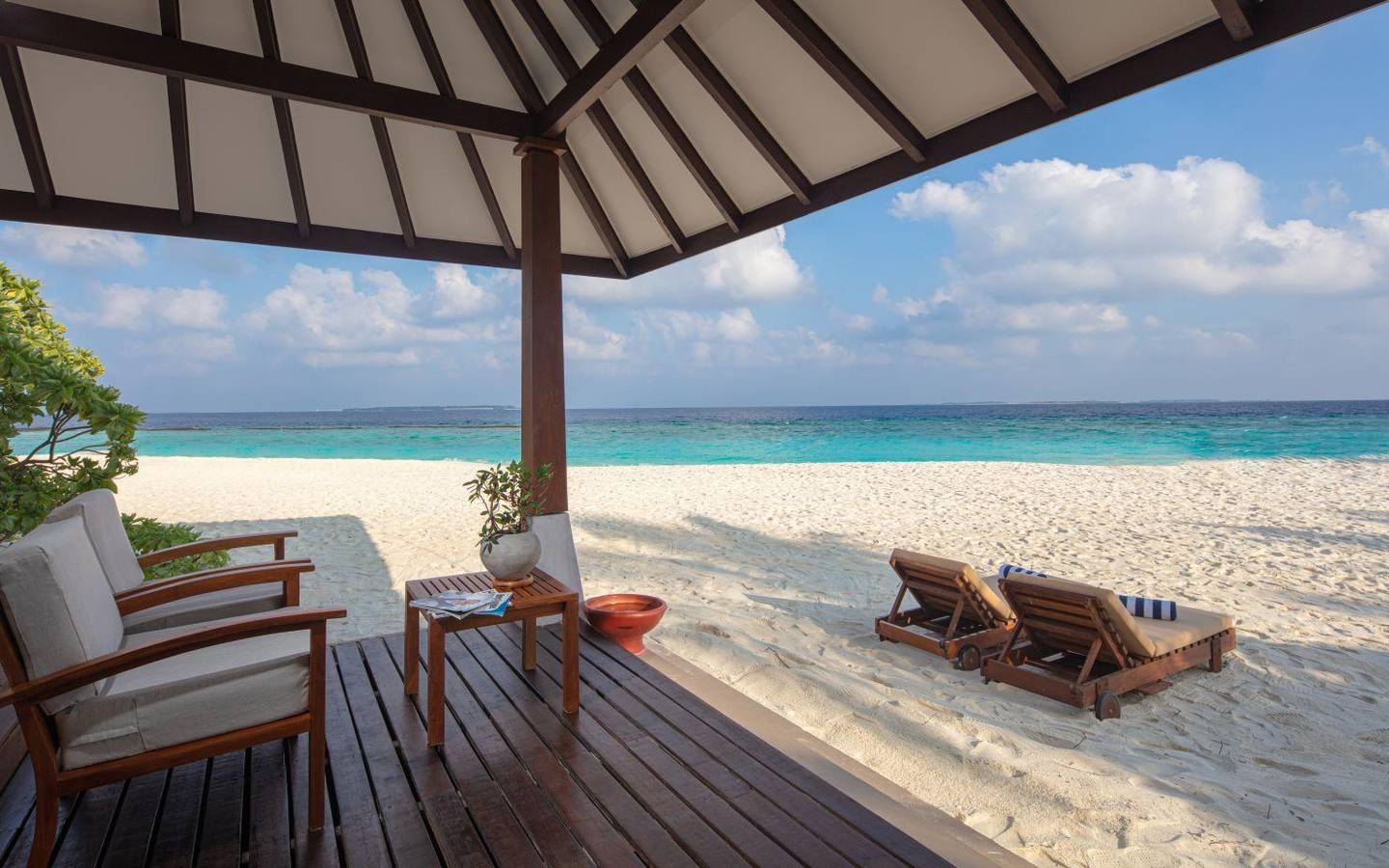 Deluxe Beach Villas