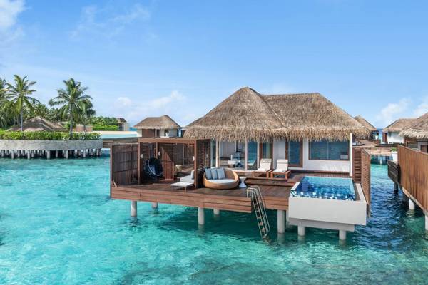 W_Maldives_Premier_Suite_Überwasservilla_1