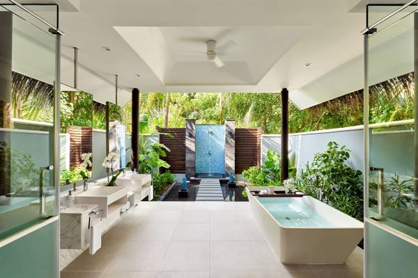 Niyama Private Islands - Deluxe  Beach Pool Villa Bathroom