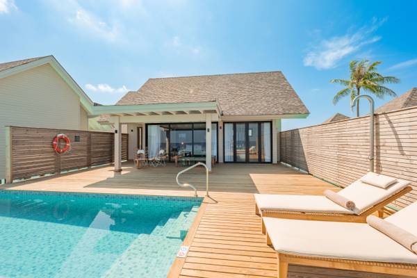 Ananea-Madivaru-Maldives-Water-Pool-Villa-Außenansicht