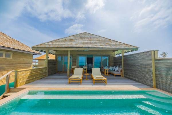 Nala_OceanPoolVillaExteriorPool&Deck_1