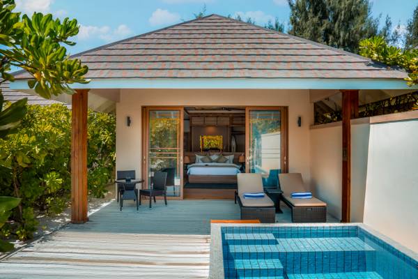 Brennia_Kottefaru_Beach_Pool_Villa_Außenansicht