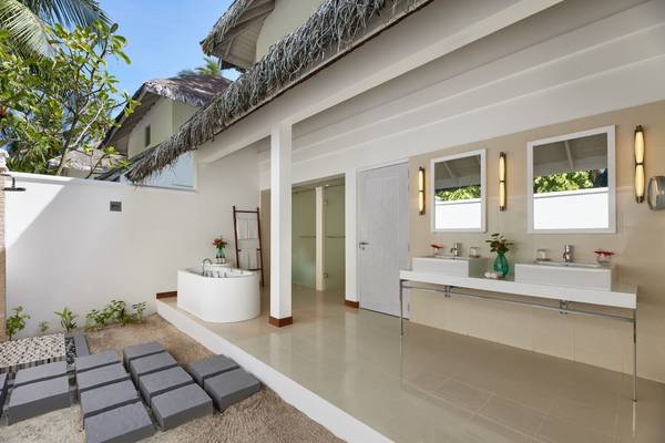 NH_Maldives_Kuda_Rah_Resort_Two_Bedroom_Duplex_Beach_Villa_with_Private_Pool_Bathroom_1