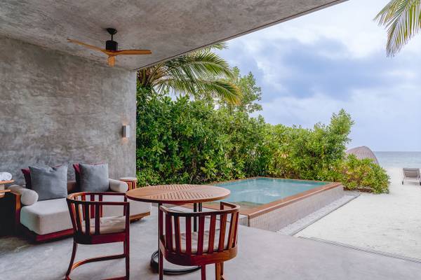 Kuda_Villingili_Sunrise_Beach_Villa_with_Private_Pool_8