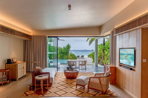 Kuda_Villingili_Sunrise_Beach_Villa_with_Private_Pool_5