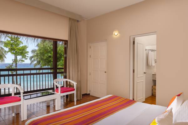 Classic Ocean View Rooms- Adaaran Club Rannalhi