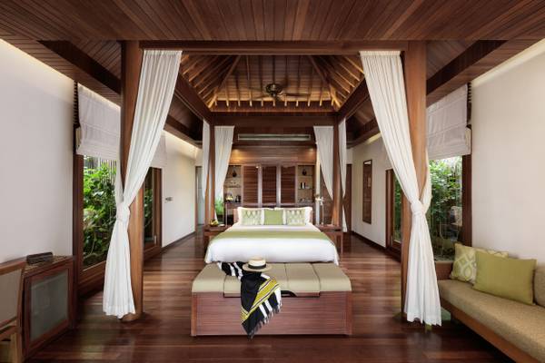 Baros_Maldives_Baros_Pool_Villa_Bathroom