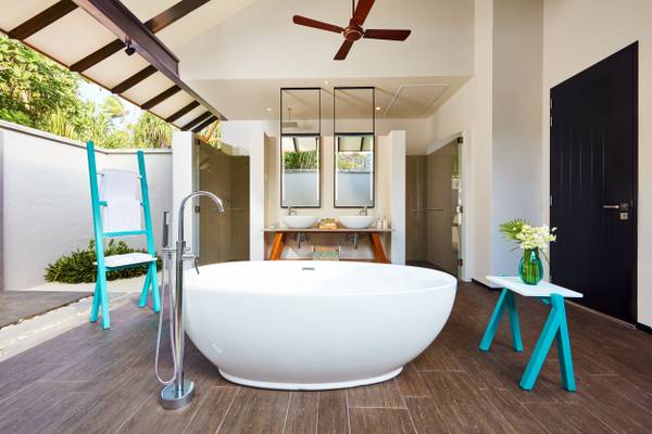 NH_Collection_Maldives_Havodda_Resort_Beach_Pool_Villa_Bathroom