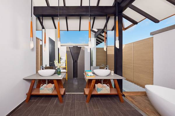 NH_Collection_Maldives_Havodda_Resort_Over_Water_Villa_3