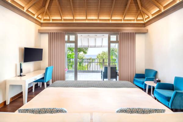 NH_Maldives_Kuda_Rah_Resort_Beach_Dupex_Suite_with_Private_Pool_Bedoom