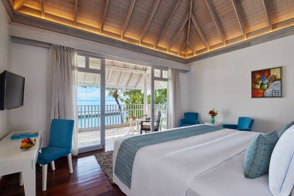 NH_Maldives_Kuda_Rah_Resort_Beach_Duplex_Suite_with_Private_Pool_Bedroom(1)
