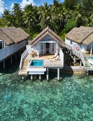 NH_Maldives_Kuda_Rah_Resort_Over_Water_Villa_with_Private_Pool_Drone_02
