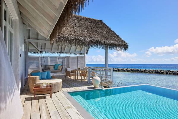 NH_Maldives_Kuda_Rah_Resort_Over_Water_Suite_with_Private_Pool_Deck_Pool(1)