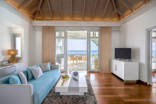 NH_Maldives_Kuda_Rah_Resort_Over_Water_Suite_with_Private_Pool_Living_Area