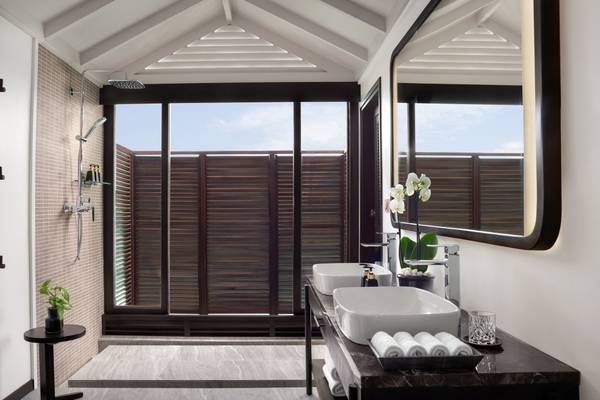 Anantara_Veli_Maldives_Over_Water_Villa_1