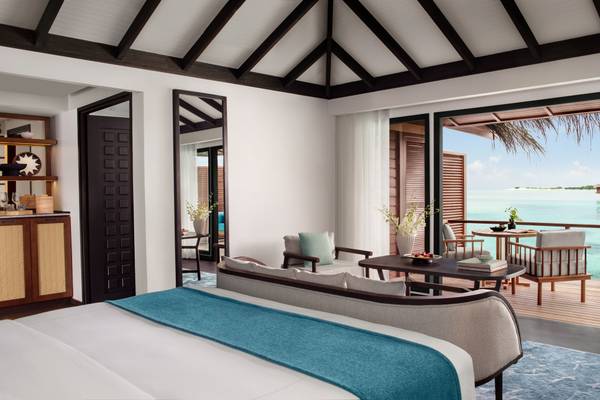 Anantara_Veli_Maldives_Over_Water_Villa_1