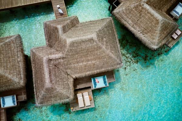 Anantara_Veli_Maldives_Superior_Over_Water_Villa_1