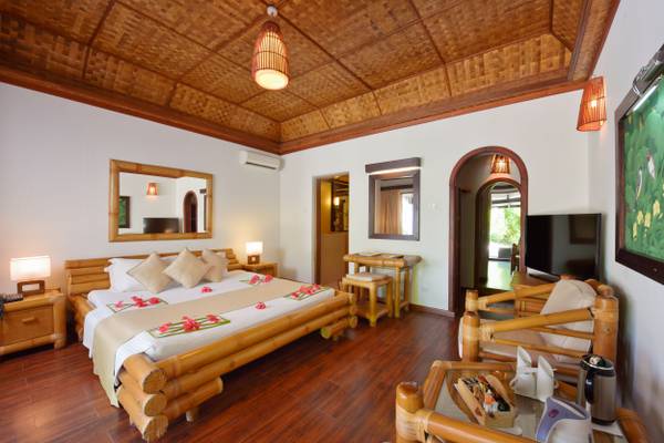 Angaga_Island_Resort_Spa_Superior_Beach_Bungalow_wohne