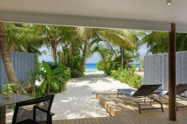 Outrigger_Maafushivaru_Beach_Villa_Family_4