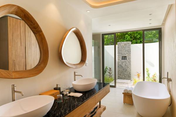 Meyyafushi_Maldives_Beach_Pool_Suite_4
