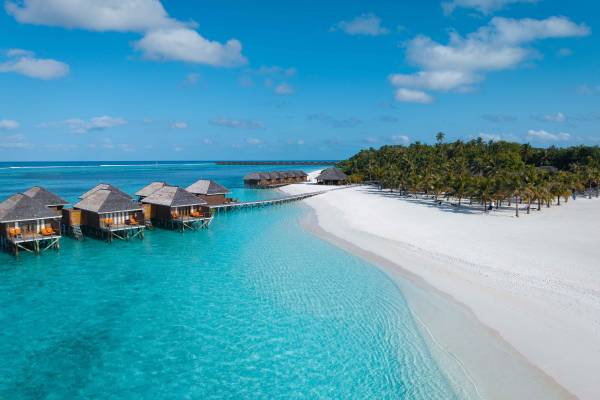 Meeru_Island_Ocean_Villa_aerial_2