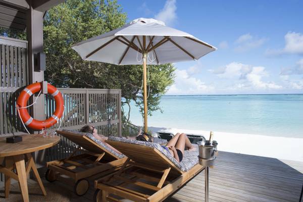 Meeru_Island-Resort-Malediven-Water-Front -Villa_Exterieur_4