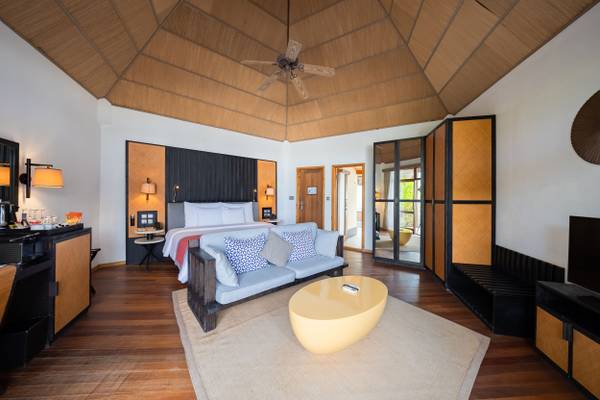 Meeru_Island-Resort-Malediven-Water-Front -Villa_Interieur-2