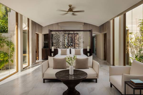 Conrad_Maldives_Rangali_Deluxe_Beach_Villa_Living