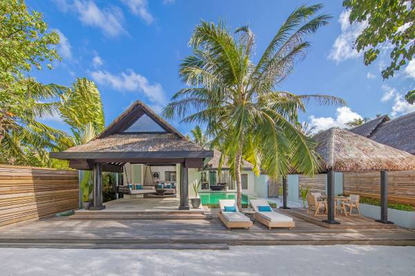 Naladhu_Private_Island_Maldives_Guest_Room_Beach_House_with_Pool_Exterior
