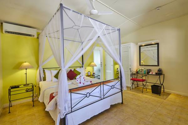 Kuredu_Resort_Premium_Strand_Bungalow_8