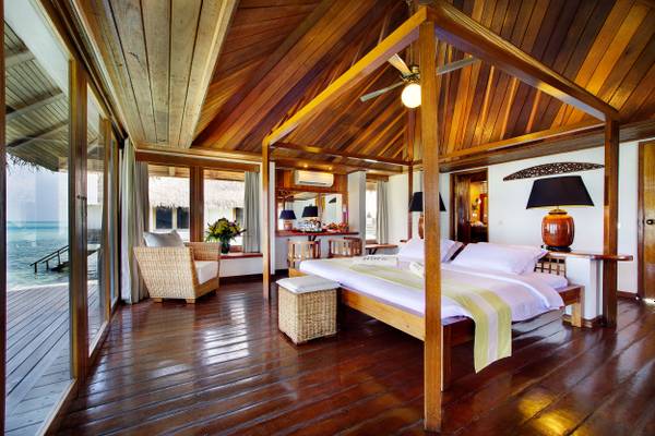 Gangehi_Island_Resort_Wasservilla_7