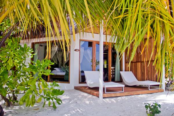 Safari_Island_Maldives_Beach_Bungalow_2
