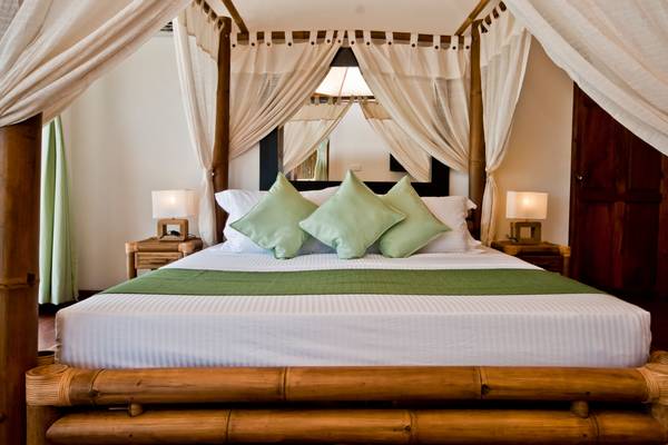 Safari_Island_Maldives_Beach_Bungalow_4