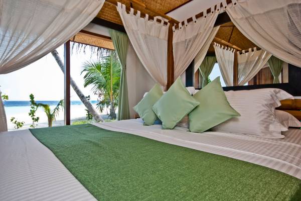 Safari_Island_Maldives_Beach_Bungalow_5