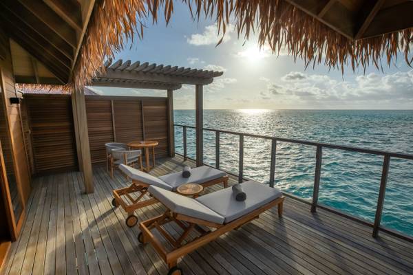 Barceló_Whale_Lagoon_Maldives_Sunset_Water_Villa_4