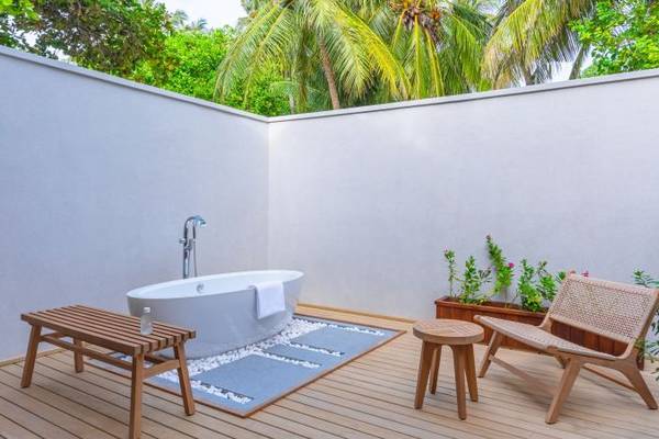 Meeru_Island_Beach_Pool_Villa_3Meeru_Island_Beach_Pool_Villa_13