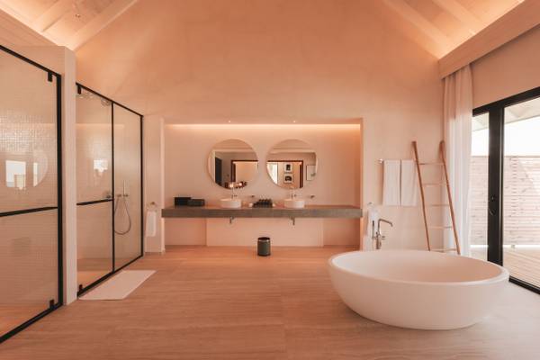 Ananea-Madivaru-Maldives-Water-Pool-Villa-Interior-6