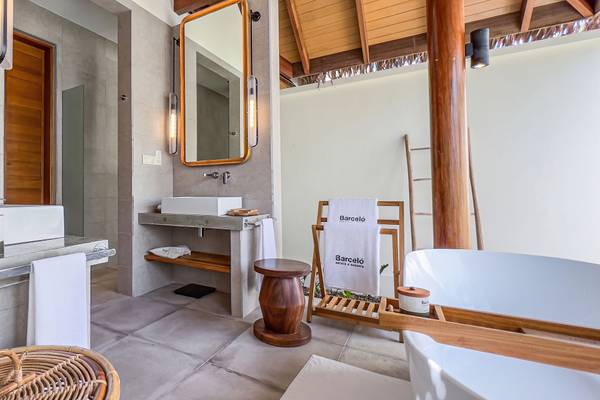 Barceló_Whale_Lagoon_Maldives_Sunrise_Beach_Villa_Bathroom