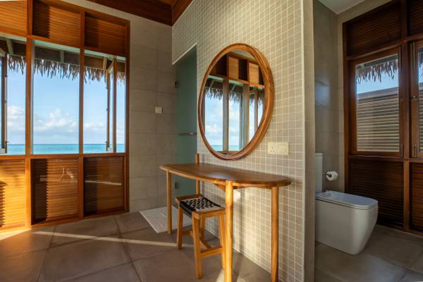 Barceló_Whale_Lagoon_Maldives_Sunset_Water_Villa_10