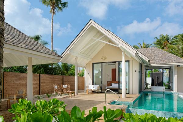 Ananea-Madivaru-Maldives-Deluxe-Beach-Pool-Villa-Außenansicht