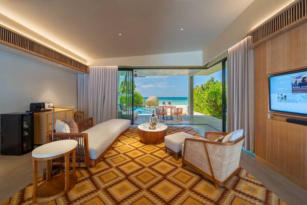 Kuda_Villingili_Sunset_Beach_Villa_with_Private_Pool_7