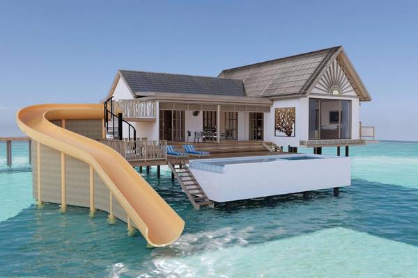 Rah_Gili_Maldives_Water_Pool_Villa_With_Slide