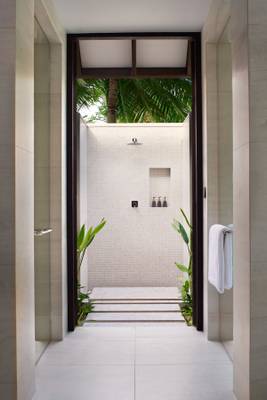 Anantara_Veli_Maldives_Beach_Pool_Villa_Badezimmer_1