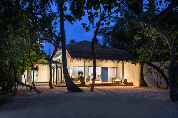 Halcyon_Private_Isles_Maldives_Sunset_Beach_Pool_Villa_1