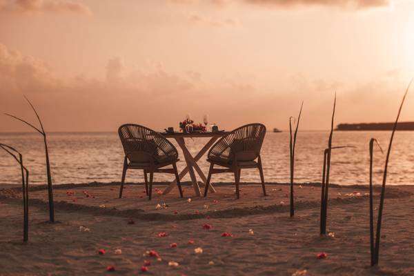 Ananea_Madivaru_Maldives_beach_dinner