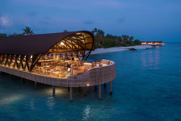 Westin_Maldives_Miriandhoo_The_pearl_Exterior