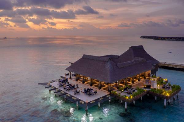 Grand_Park_Kodhipparu_Island_Restaurant_2