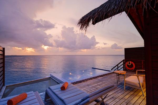 Grand_Park_Kodhipparu_Island_Deck