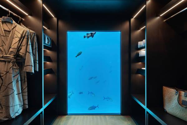 Conrad_Maldives_The_Muraka_Kleiderschrank-unter-Wasser