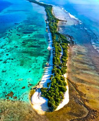 Canareef-Resort-Maldives_Herathera_Island